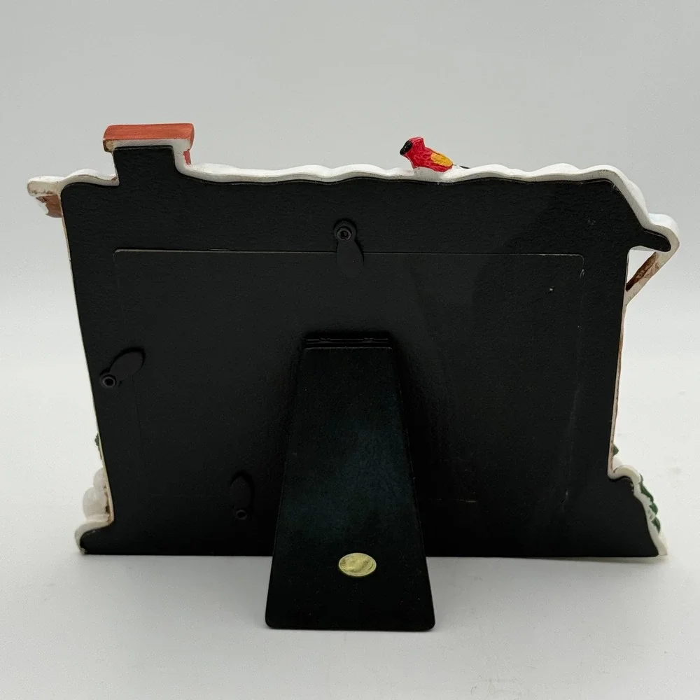 Christmas Snowman Cabin 4x6 Picture Frame Resin Winter Snow Scene Cardinals